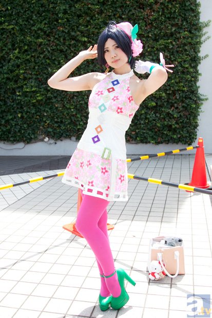 芒果体育APP:奶凶御姐上线 徐璐《北斗星男友》回归时尚偶像剧(图2) 芒果体育平台