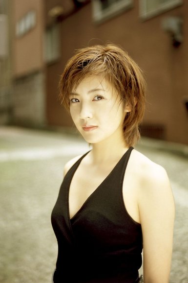 芒果体育-《宝贝儿》主创亮相西班牙 欧洲首映近两千人观影掌声雷动(图2) 芒果体育入口